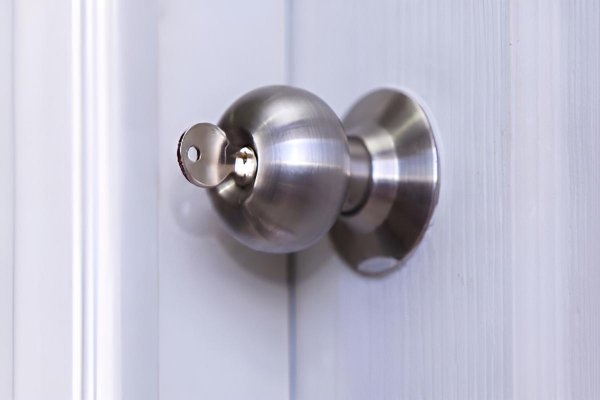 jammed-uPVC door handle